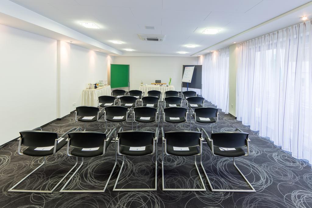 Best Western Hotel Wuerzburg-Sued Exterior photo